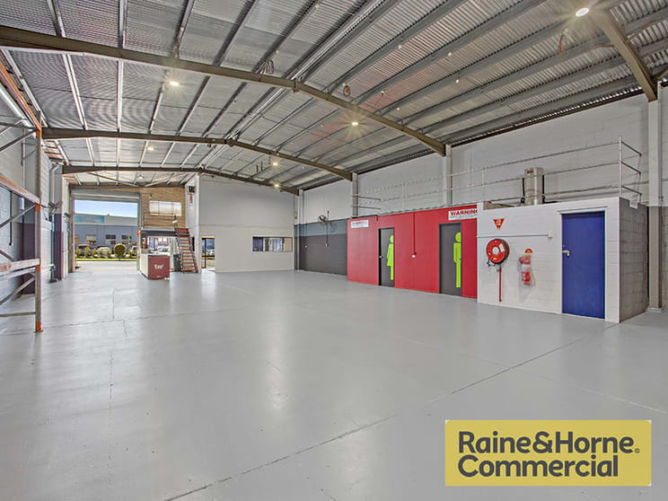 Click to view all images 240 Robinson Road Geebung QLD 4034 - Image 2