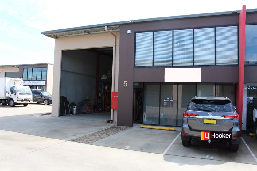 Click to view all images Penrith NSW 2750 - Image 2
