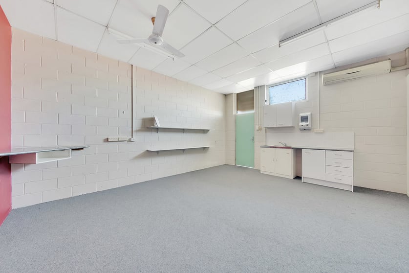 7/121 Toolooa Street Gladstone Central QLD 4680 - Image 2