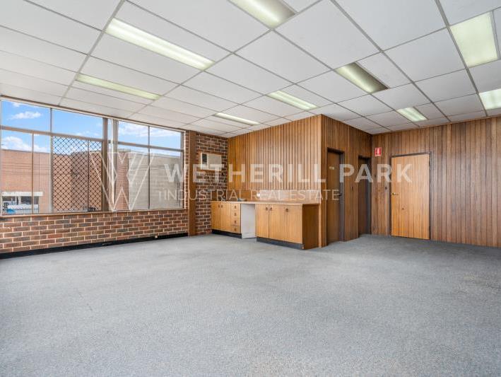 Click to view all images Smithfield NSW 2164 - Image 3