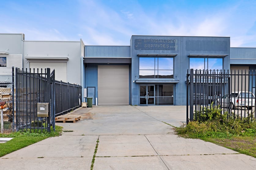 Click to view all images Unit 1, 16 Tacoma Circuit Canning Vale WA 6155 - Image 1