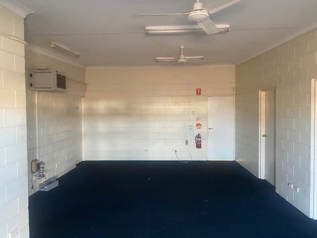 Click to view all images 14 Pruen Road Berrimah NT 0828 - Image 2