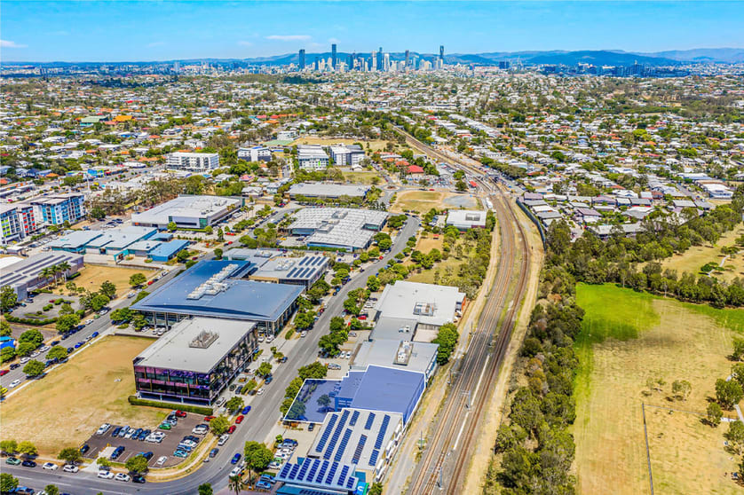 Click to view all images 65 Southgate Avenue Cannon Hill QLD 4170 - Image 2