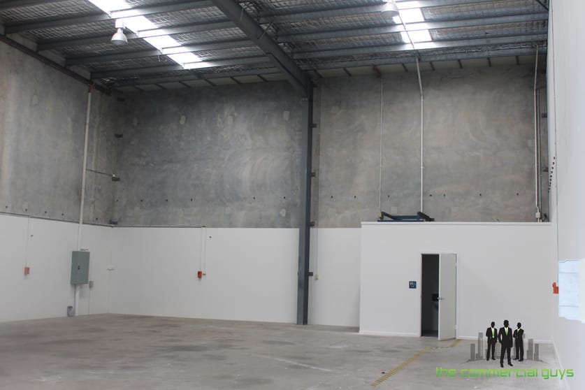 Click to view all images 2/23-25 Lear Jet Dr Caboolture QLD 4510 - Image 3