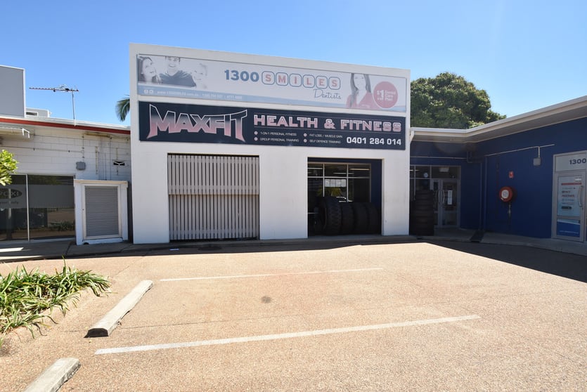 Click to view all images 2/85 Bundock Street Belgian Gardens QLD 4810 - Image 1