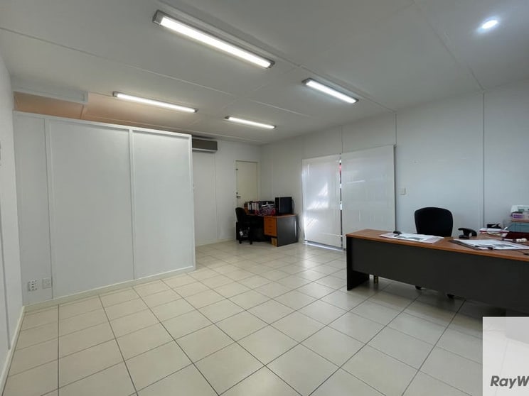 Click to view all images 37 Bangalla Street Auchenflower QLD 4066 - Image 3