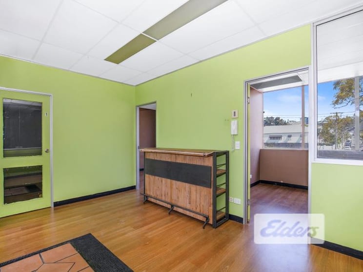 Click to view all images 1/738 Main Street Kangaroo Point QLD 4169 - Image 3
