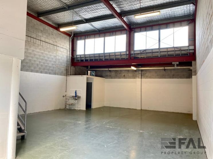 Click to view all images Unit 5/18 Spine Street Sumner QLD 4074 - Image 3