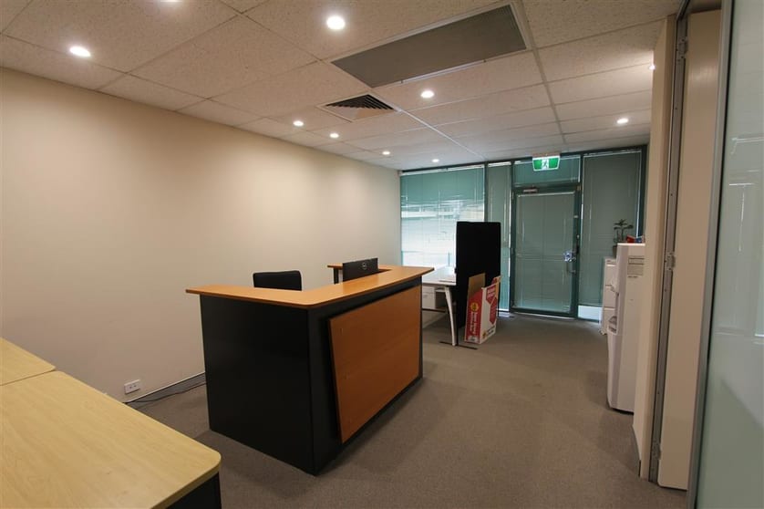 Click to view all images 5A/124 Forest Road Hurstville NSW 2220 - Image 3