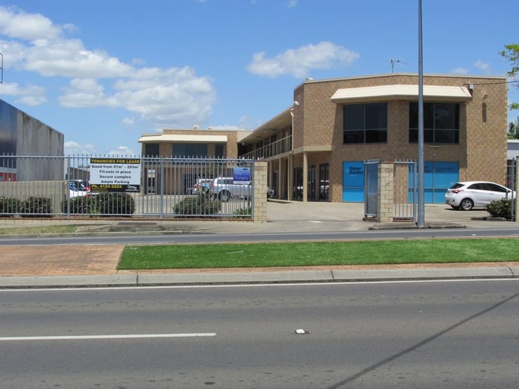 Click to view all images 6/107 Boat Harbour Drive Pialba QLD 4655 - Image 1