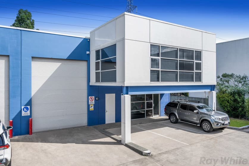 Click to view all images 4/11 Breene Place Morningside QLD 4170 - Image 1