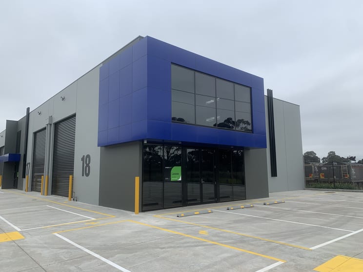 Click to view all images 18/13-19 Tariff Court Werribee VIC 3030 - Image 2