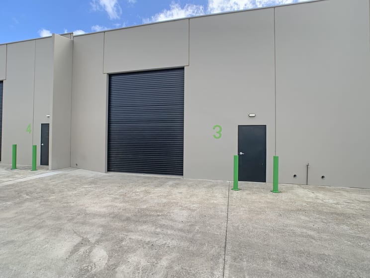 Click to view all images 3/30 Waringa Drive Mitchell Park VIC 3355 - Image 1