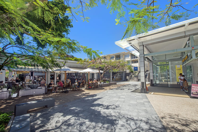 Click to view all images Lot 5/32 Hastings Street Noosa Heads QLD 4567 - Image 2