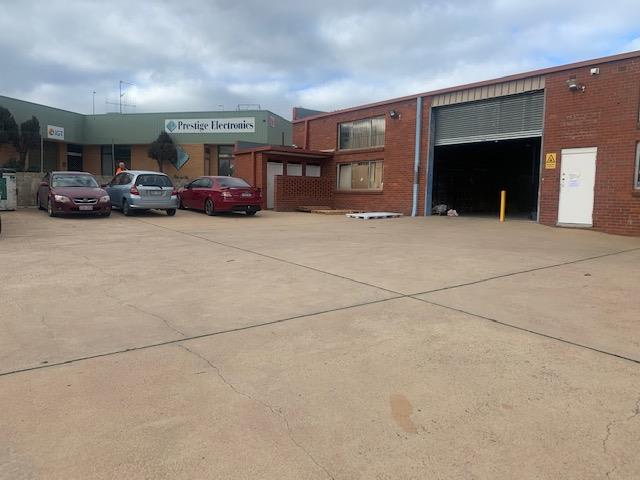 Click to view all images Unit 3/92-94 Gladstone Street Fyshwick ACT 2609 - Image 1