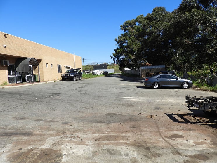 Click to view all images 8 Salpietro Street Bibra Lake WA 6163 - Image 3