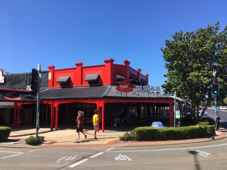 Click to view all images 2/43 Shields Street Cairns City QLD 4870 - Image 1