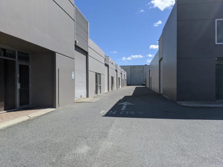 Click to view all images 5/9 Vale St Malaga WA 6090 - Image 2