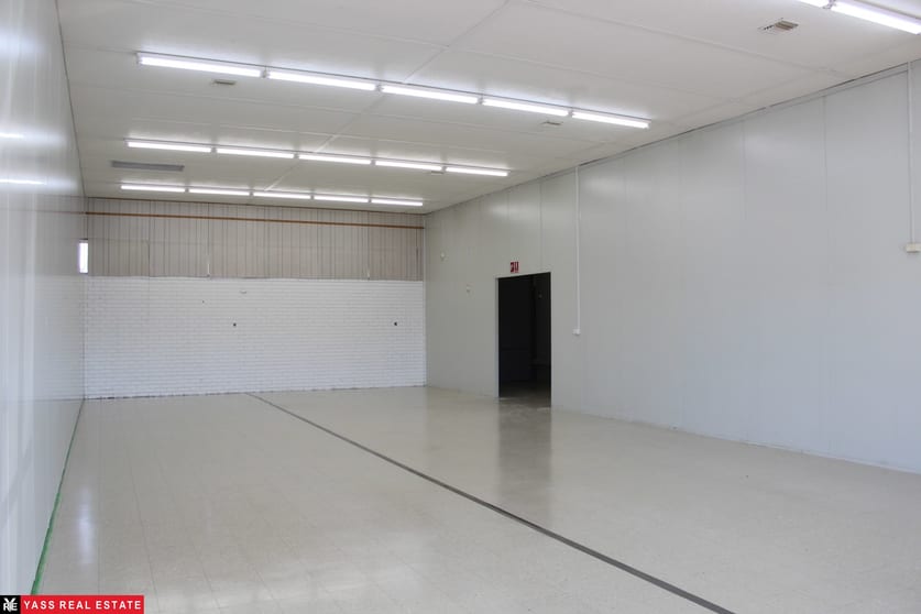 Click to view all images Shop 2/63 Laidlaw Street Yass NSW 2582 - Image 2