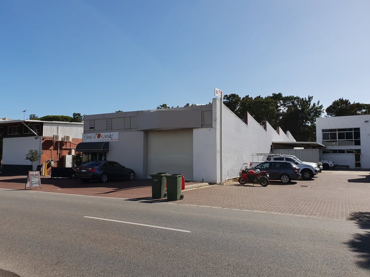 Click to view all images 6/27 Carrington Street Nedlands WA 6009 - Image 2