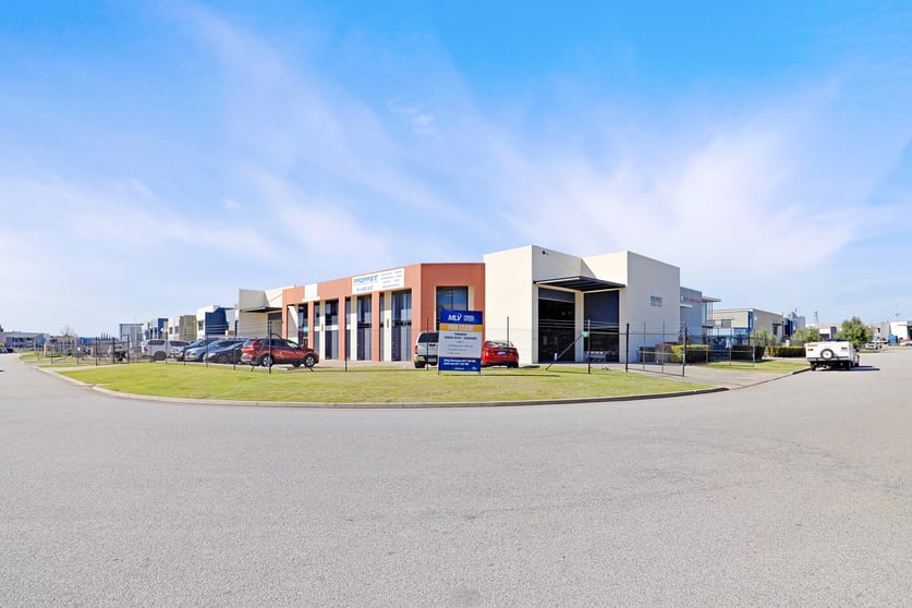 Click to view all images Unit 2, 24 Tacoma Circuit Canning Vale WA 6155 - Image 1