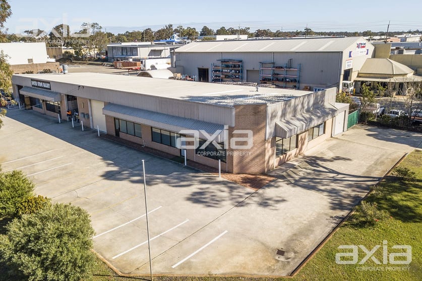 Click to view all images 1 & 2/21 Stanford Way Malaga WA 6090 - Image 2