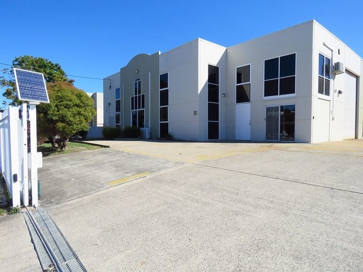 Click to view all images 1a/15 Hutchinson Street Burleigh Heads QLD 4220 - Image 1