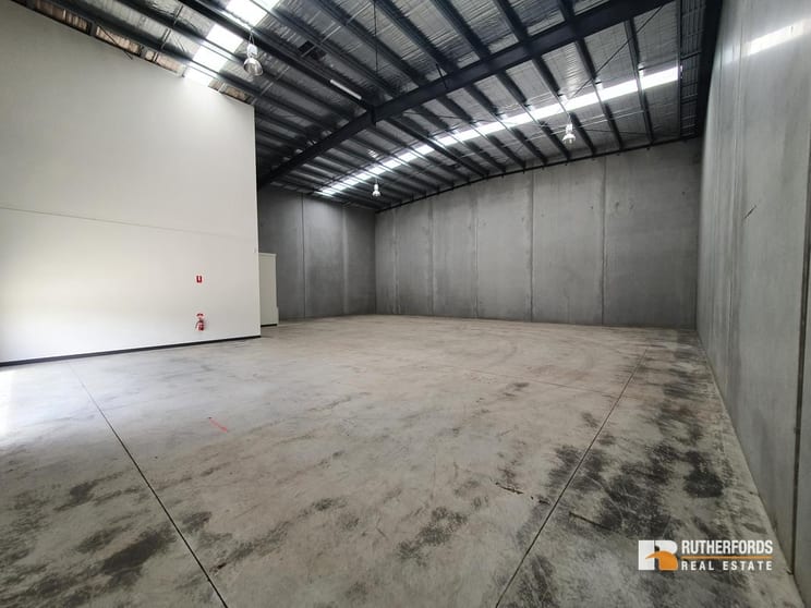 Click to view all images 3/48 Ricky Way Epping VIC 3076 - Image 3
