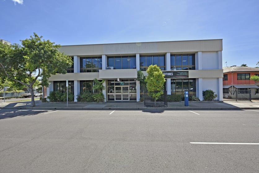 Click to view all images 2/70 Cavenagh Street Darwin City NT 0800 - Image 1