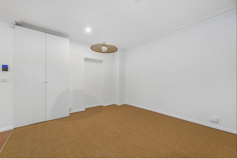 Click to view all images 346 Bourke Street Surry Hills NSW 2010 - Image 3