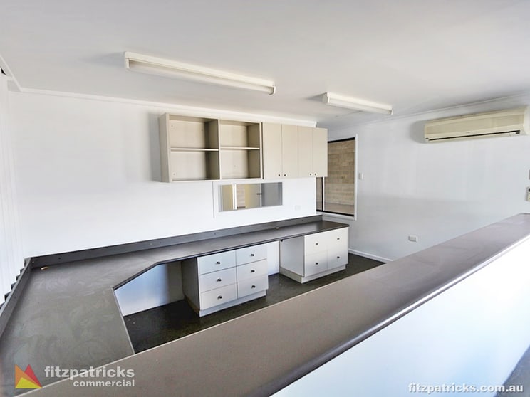 Click to view all images 4/22 Nagle Street Wagga Wagga NSW 2650 - Image 3