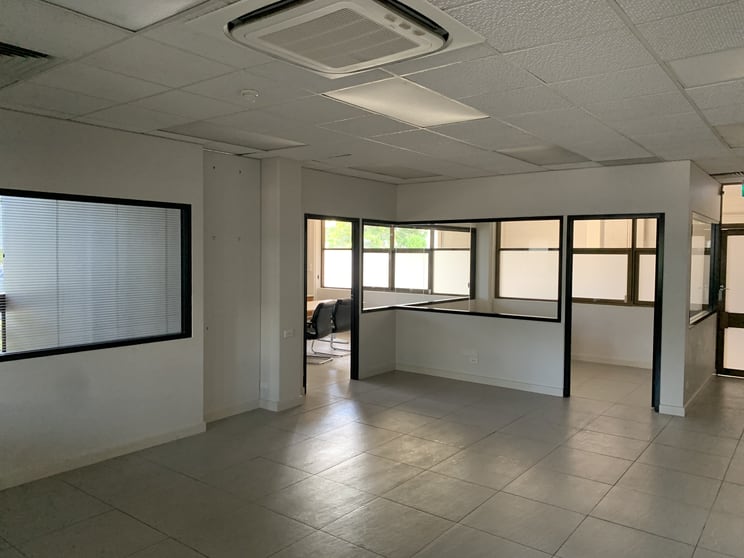 Click to view all images 1/70 Cavenagh Street Darwin City NT 0800 - Image 2