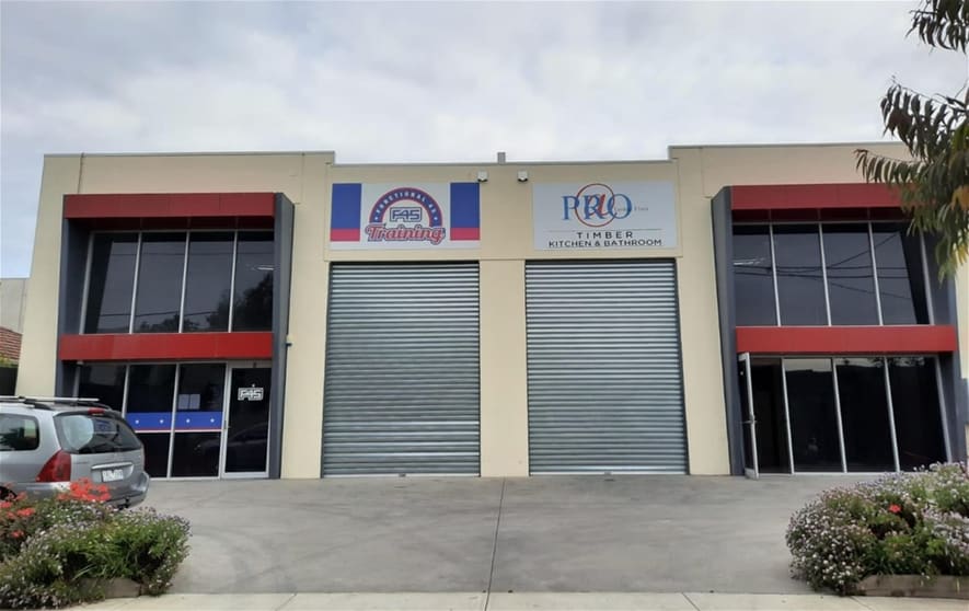 Click to view all images 9 Sloane Street Maribyrnong VIC 3032 - Image 3