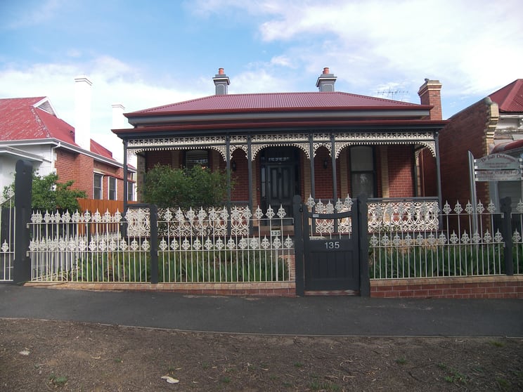 Click to view all images Room 4/135 Queen Street Bendigo VIC 3550 - Image 1