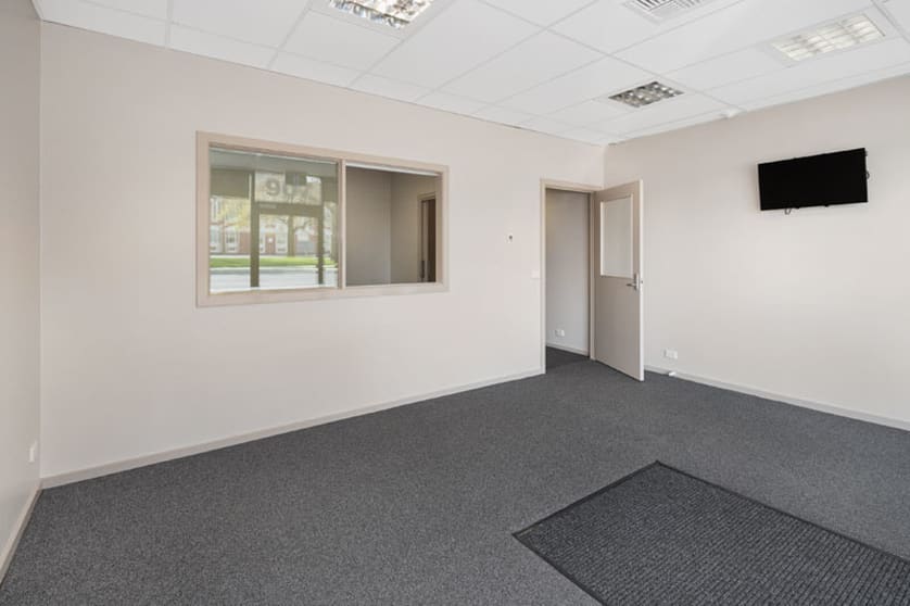 Click to view all images 907 Sturt Street Ballarat Central VIC 3350 - Image 3