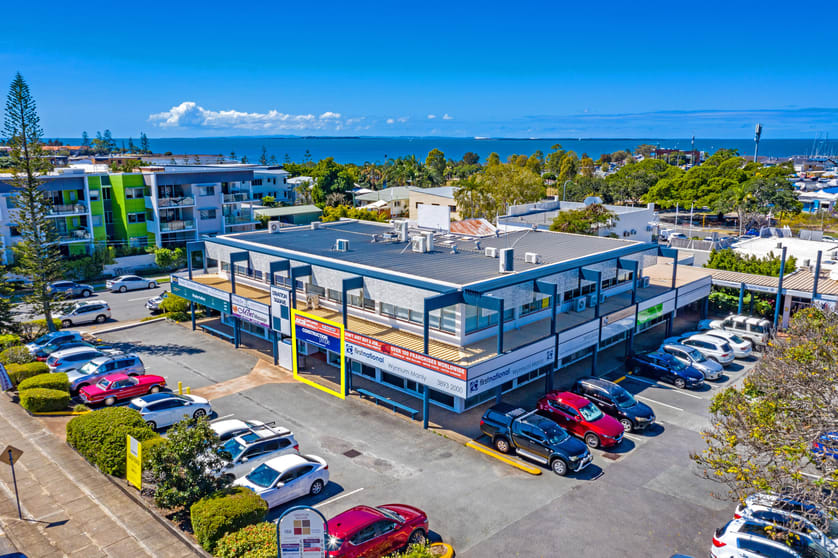 Click to view all images 2/188 Stratton Terrace Manly QLD 4179 - Image 1