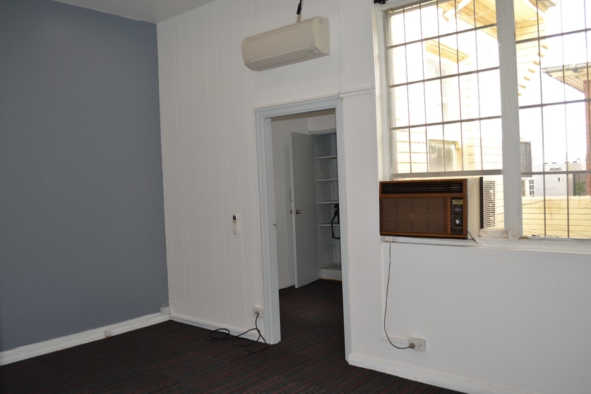 Click to view all images Marrickville NSW 2204 - Image 3