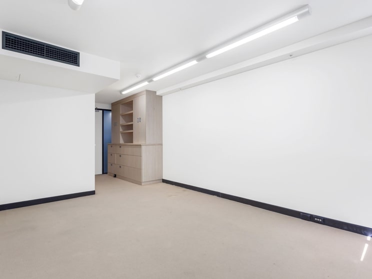 Click to view all images 808/2-14 Kings Cross Rd Potts Point NSW 2011 - Image 3