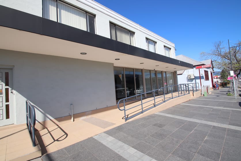 Click to view all images 131 Tongarra Road Albion Park NSW 2527 - Image 1