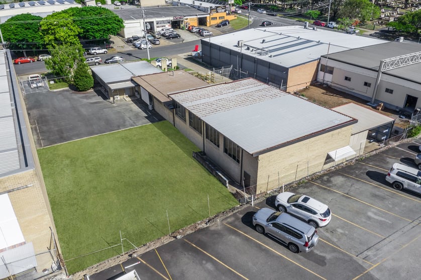 Click to view all images 12 Glentanna Street Kedron QLD 4031 - Image 2