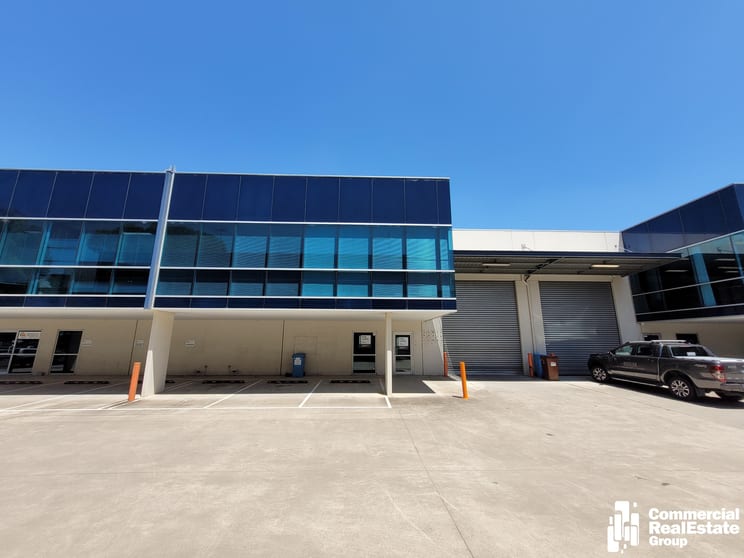 Click to view all images 3/8 Samantha Court Knoxfield VIC 3180 - Image 2