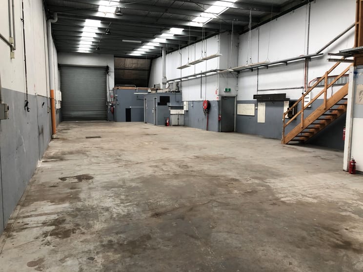 1/65 Industrial Drive Braeside VIC 3195 - Image 3