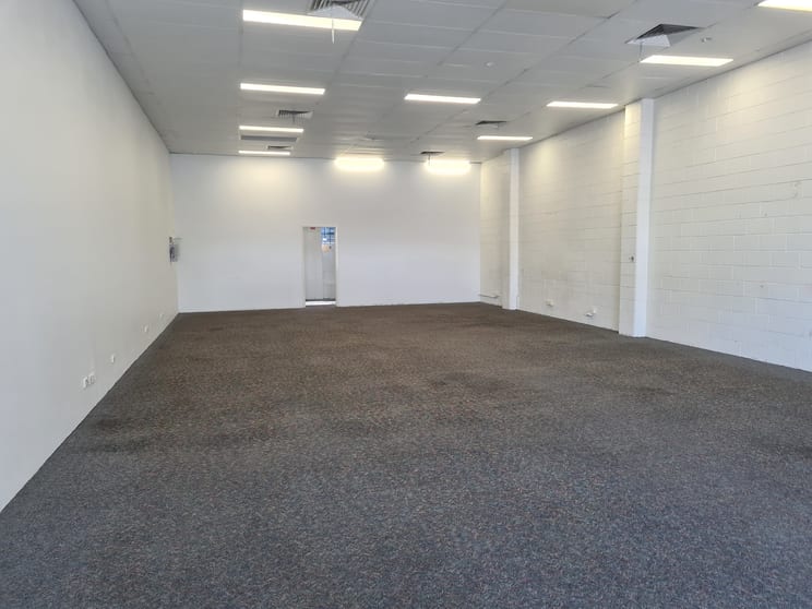 Click to view all images 5/130 Scarbourough Road Southport QLD 4215 - Image 2