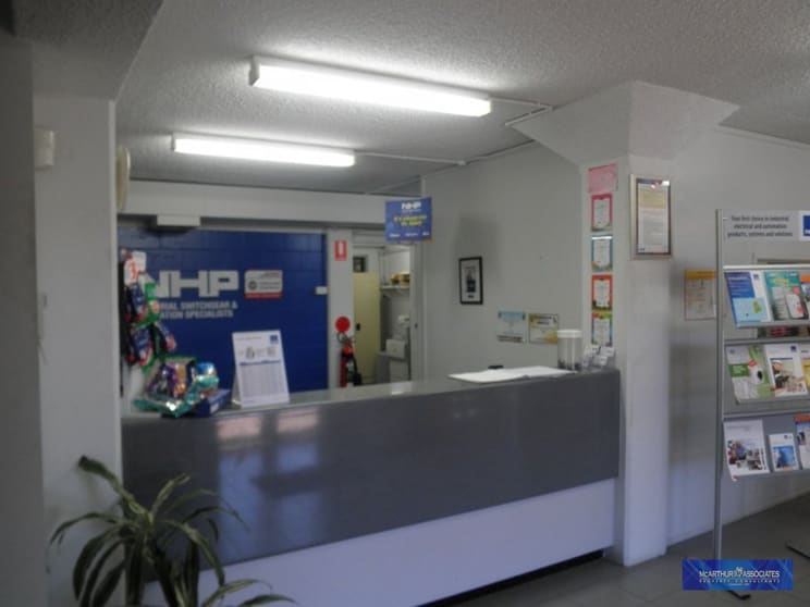 Click to view all images 14 Robison Street Park Avenue QLD 4701 - Image 3