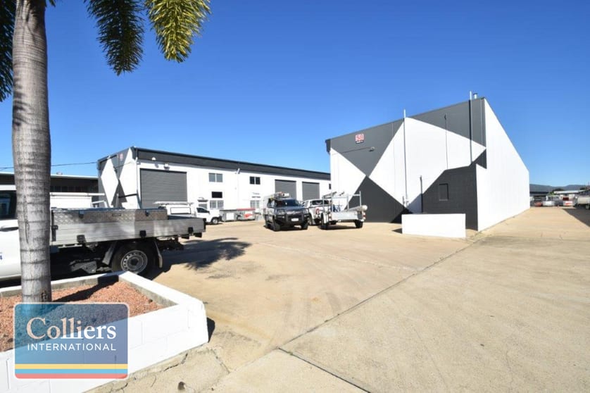 Click to view all images 5/62 Keane Street Currajong QLD 4812 - Image 1