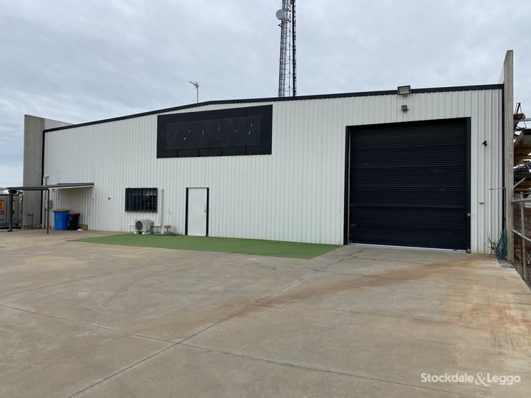 Click to view all images 52B Mitchell Street Shepparton VIC 3630 - Image 1