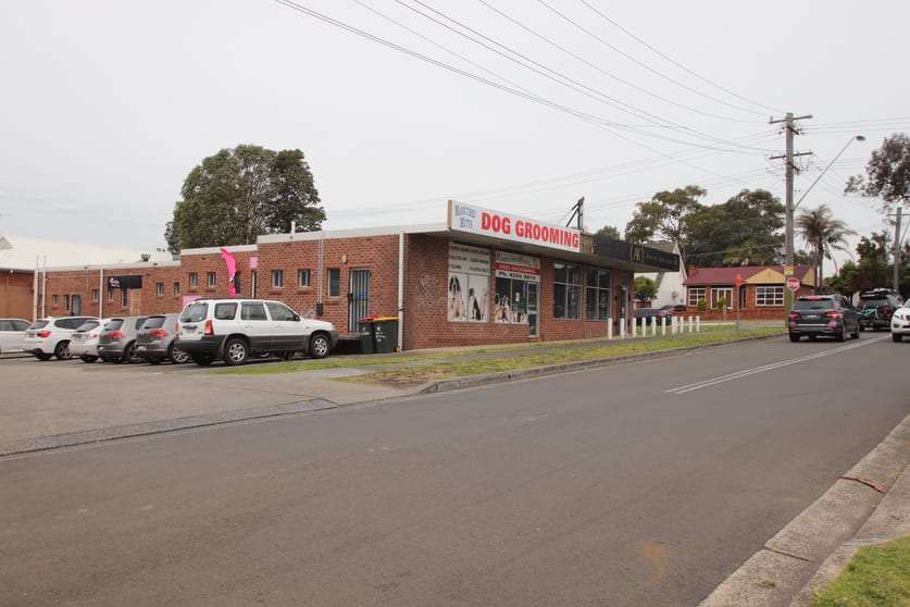 Click to view all images 1/245 Princes Highway Albion Park Rail NSW 2527 - Image 3