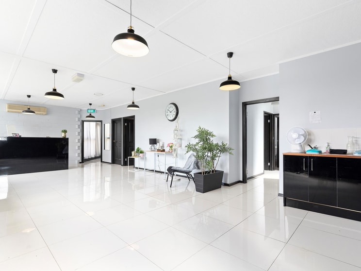 Click to view all images Level 1/861B Waverley Road Glen Waverley VIC 3150 - Image 1
