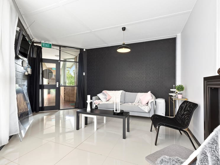 Click to view all images Level 1/861B Waverley Road Glen Waverley VIC 3150 - Image 2