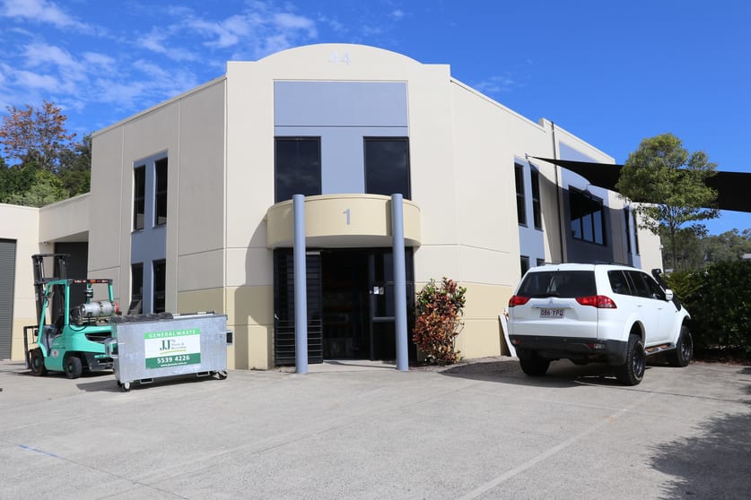 Click to view all images 1/44 Dover Drive Burleigh Heads QLD 4220 - Image 1